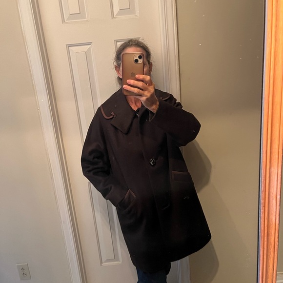 Vintage EUC dark brown coat with rosette buttons and bows. Like new! - Picture 3 of 9